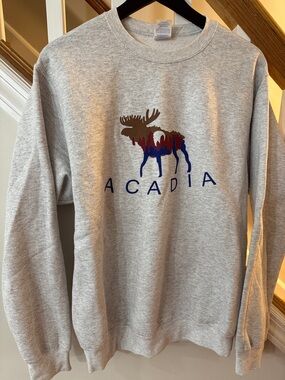 Arcadia Gray Crewneck Sweatshirt with Multicolor Moose Graphic